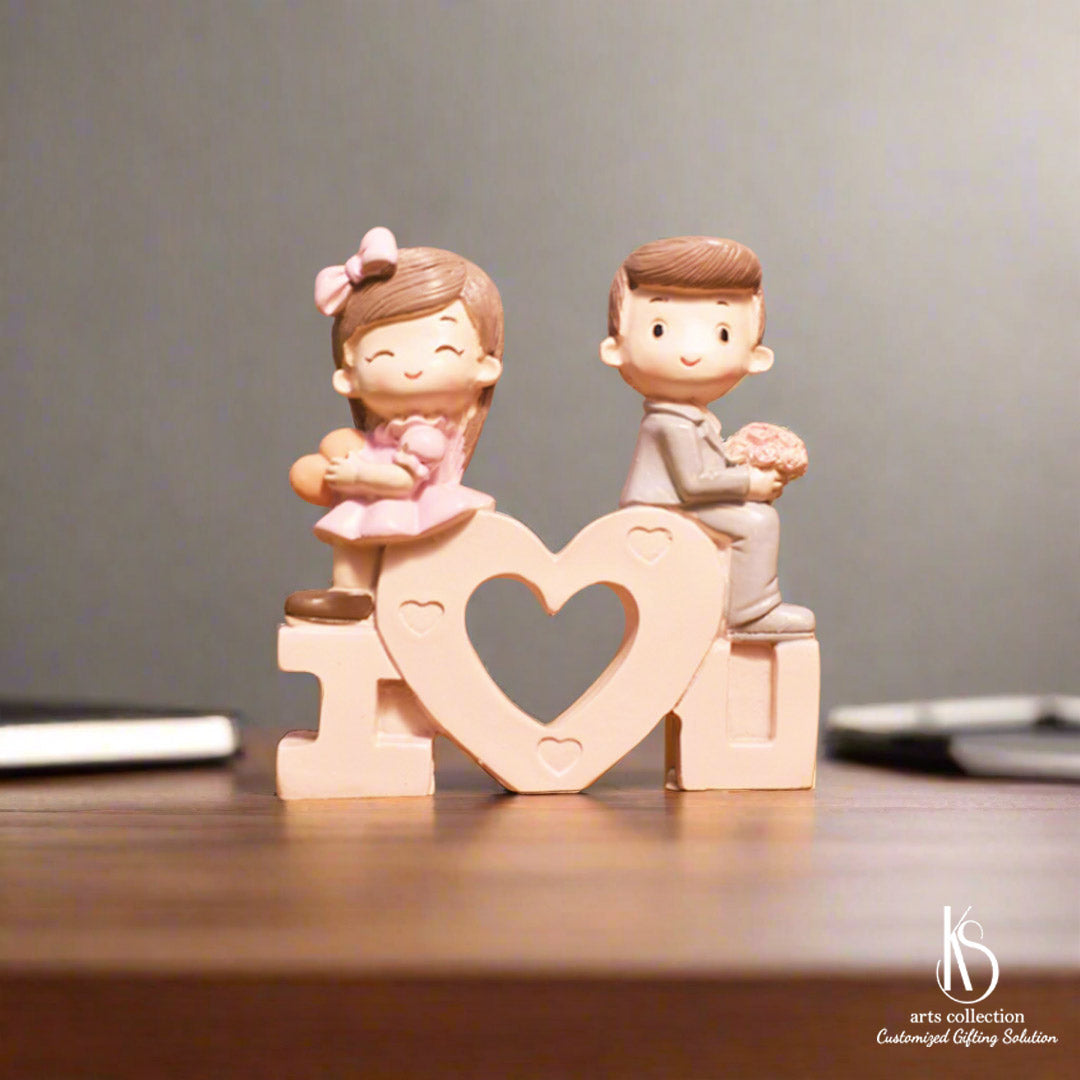 Show your special someone how much you care with this adorable KS Cute Love Couple Showpiece. Perfect as a personalised gift from our online gift shop.