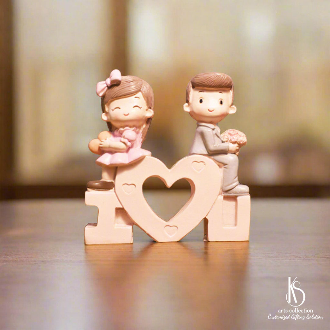 Looking for a perfect gift? Check out our cute love couple showpiece at our online gift shop. Get a personalized and customized gift for your loved ones today!